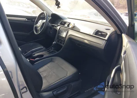 2013 Volkswagen Passat 2.5L Wolfsburg Edition from USA, damaged, VIN 1VWAH7A30DC142221